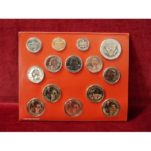 331 - UN-CIRCULATED US COIN SET