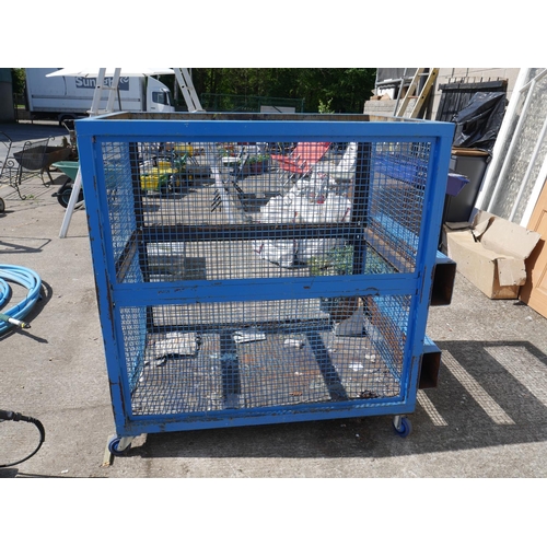 Lot 60        