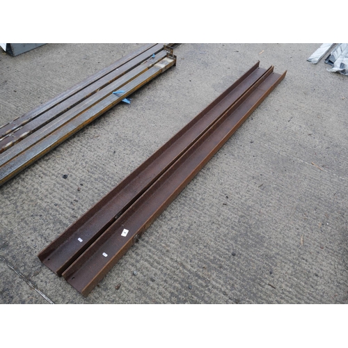 Lot 4         