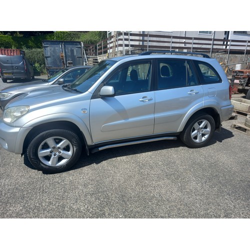 TOYOTA RAV 4 - DIESEL - 2005 - MOT TO OCT 25