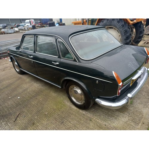 15 - 1969 MORRIS 1800 MARK II 40,000 MILES - STARTING & RUNNING - HAND BRAKE NEEDS ATTENTION, VERY SOUND ... 