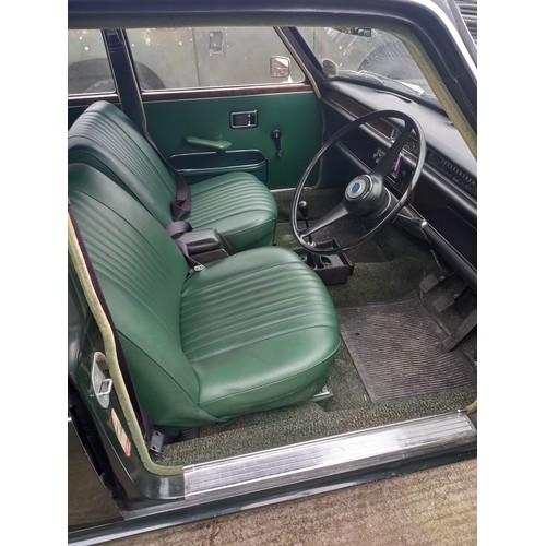 15 - 1969 MORRIS 1800 MARK II 40,000 MILES - STARTING & RUNNING - HAND BRAKE NEEDS ATTENTION, VERY SOUND ... 