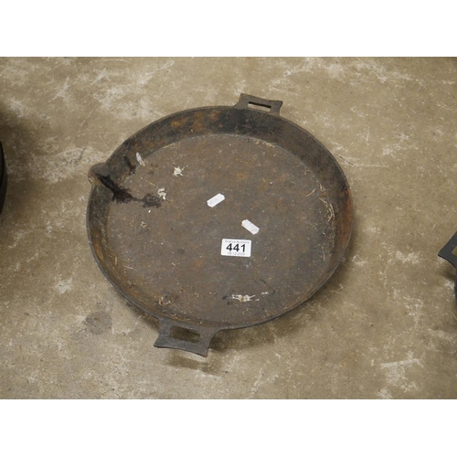 441 - OLD 12 INCH GRIDDLE PAN