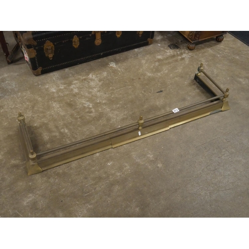 463 - BRASS EXTENDING FENDER