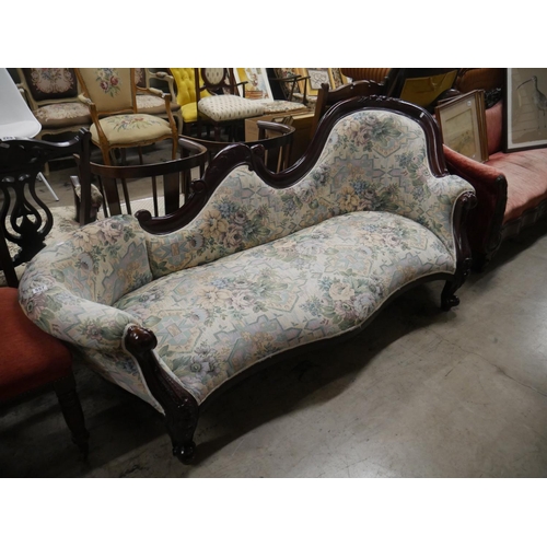 557 - VICTORIAN STYLE COUCH