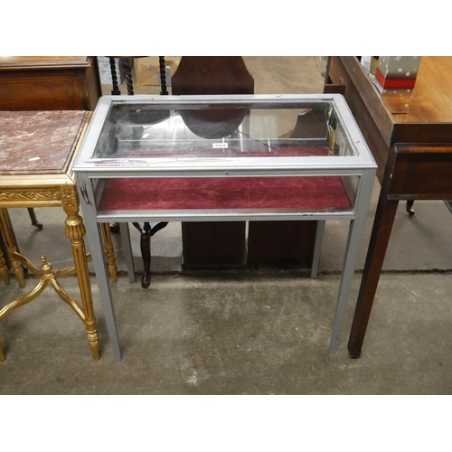 594 - PAINTED DISPLAY TABLE