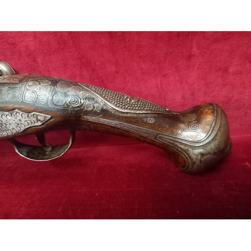 26 - QUEEN ANNE STYLE FLINTLOCK PISTOL MECHANISM GOOD TOTAL LENGTH 19 INCHES