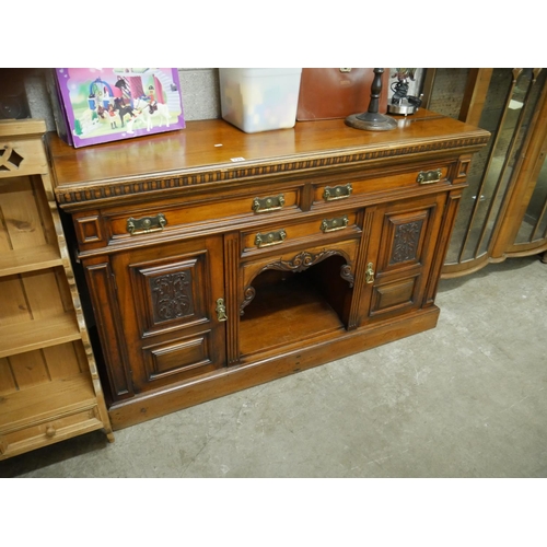 VICTORIAN WALNUT SIDEBOARD