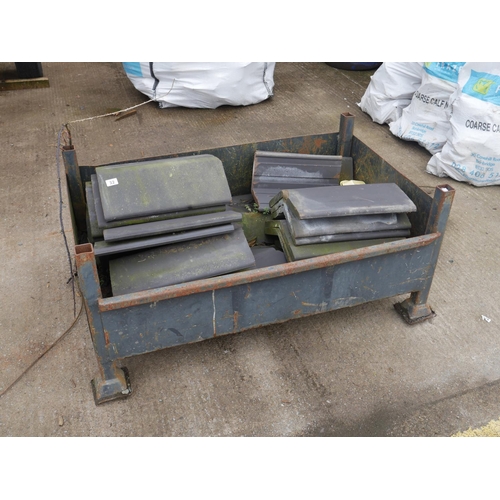 Lot 32        