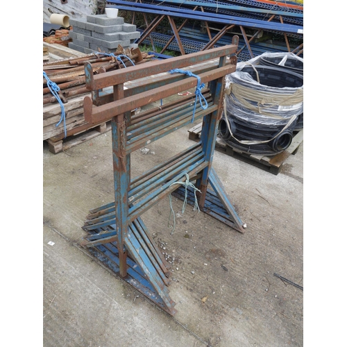 Lot 4         