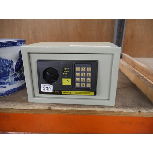 230 - DIGITAL SAFE CODE ON TOP