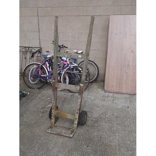 Lot 28        