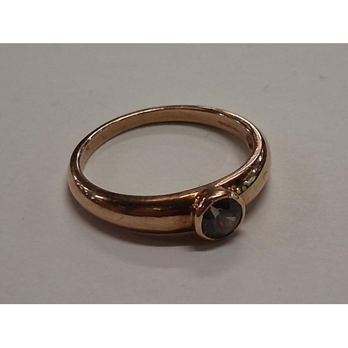 305 - 9CT TOPAZ RING SIZE N