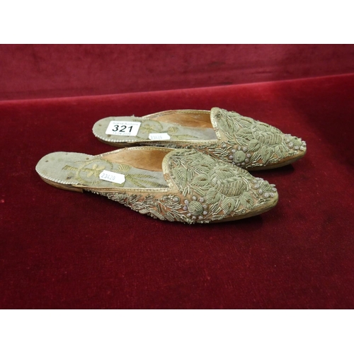 321 - PAIR OF VICTORIAN LADIES SLIPPERS