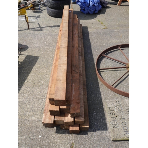 115 - LOT OF 4X4 POSTS