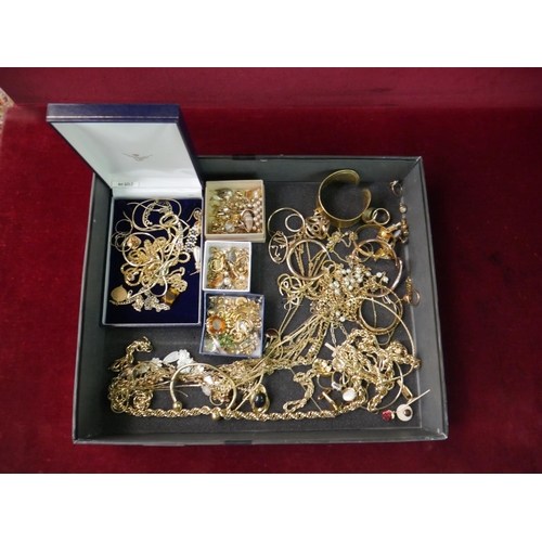376 - BOX OF MIXED JEWELLERY