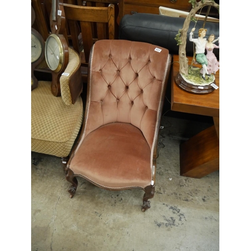 601 - VICTORIAN SIDE CHAIR