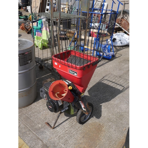 70 - GARDEN SHREDDER