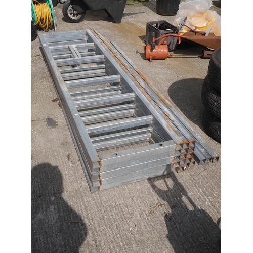 88 - LOT OF SHELVING