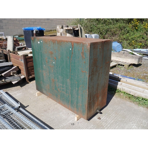 Lot 21        