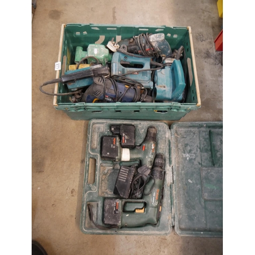271 - LOT OF TOOLS
