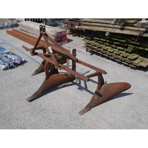 Lot 23        