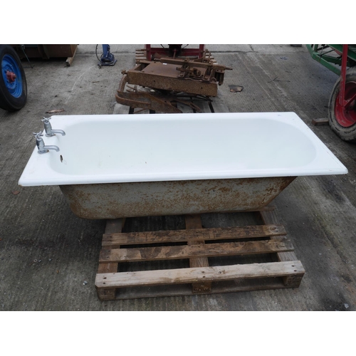 Lot 11        