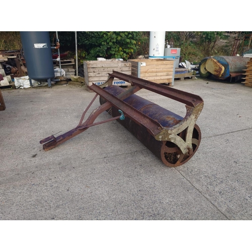 Lot 4         
