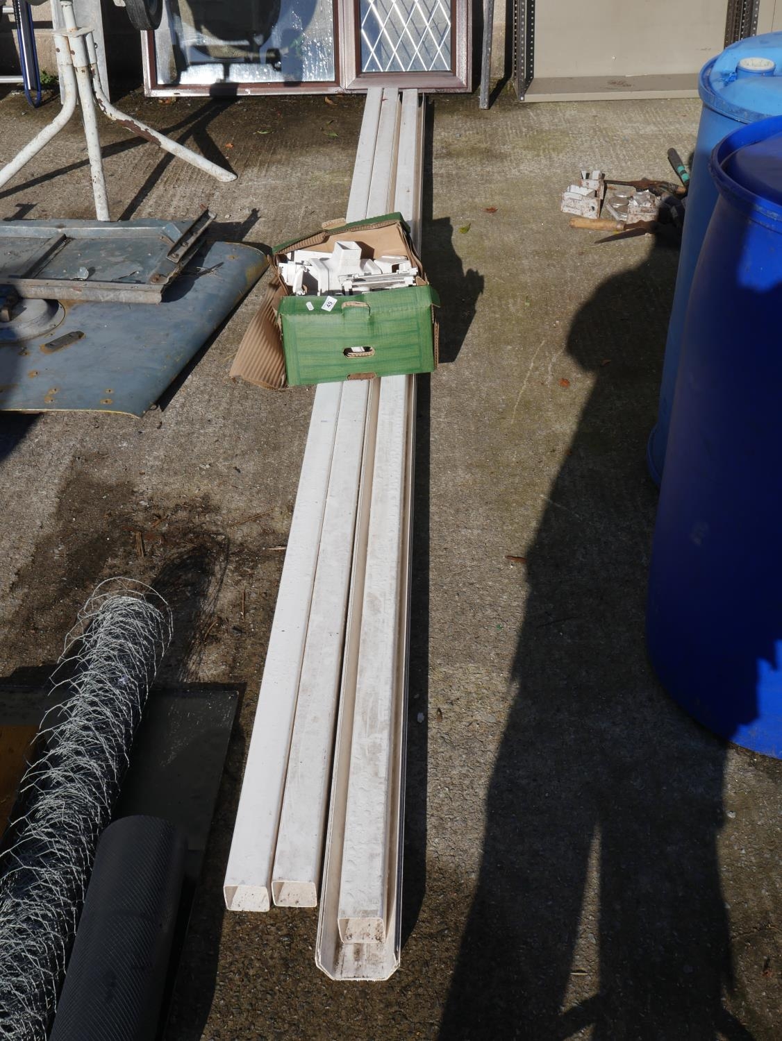 LOT OF PLASTIC SPOUTING AND DOWN PIPE