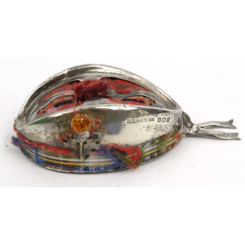 79 - Novelty silver Scottish hat pincushion, C&N Birmingham 1908-09, 9.5cm long