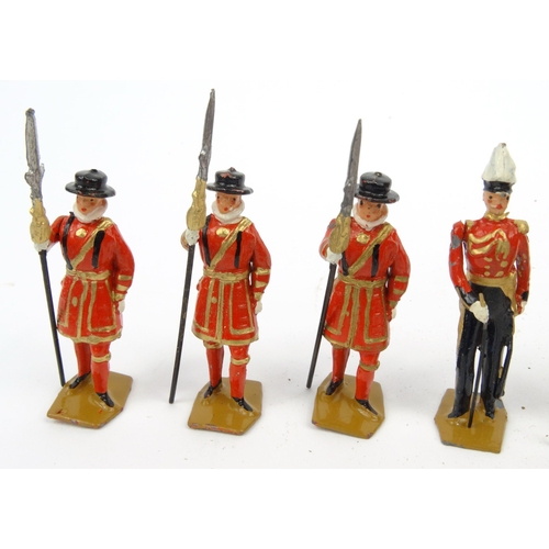 553 - Boxed Britain's Historical Series Beefeaters, each approximately 5.5cm tall