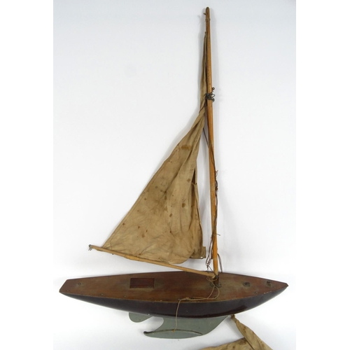 602 - Old wooden pond yacht with cloth sale, 61cm long