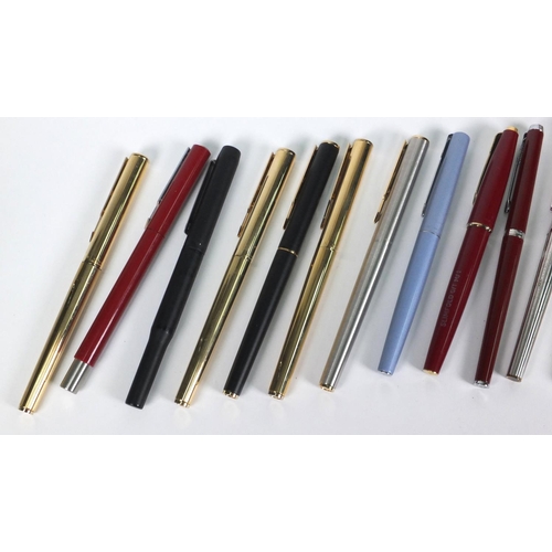 90 - Selection of Parker fountain and ballpoint pens, the largest 13cm long