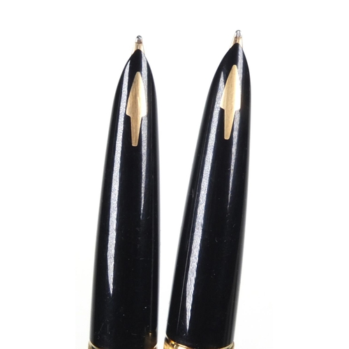 82 - Ten gold plated Parker fountain pens, each 13cm long