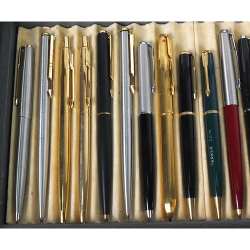 80 - Parker Pen display box with a large selection of Parker ballpoint pens