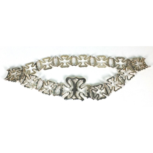 186 - Stylish silver belt, hallmarked London 1915, approximately 80cm long