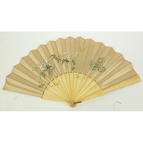 163 - Selection of fans including a mother of pearl example, some in boxes, the largest 40cm long