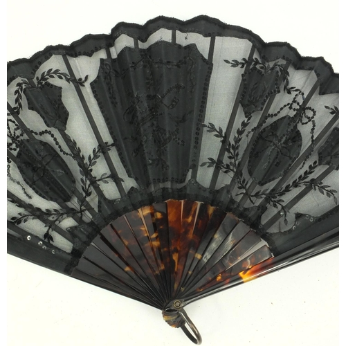 163 - Selection of fans including a mother of pearl example, some in boxes, the largest 40cm long