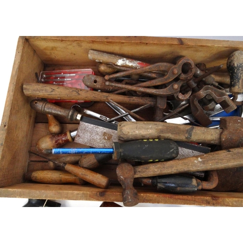 498 - Box of vintage and later tools including Stanley wood plane, hand drills, etc