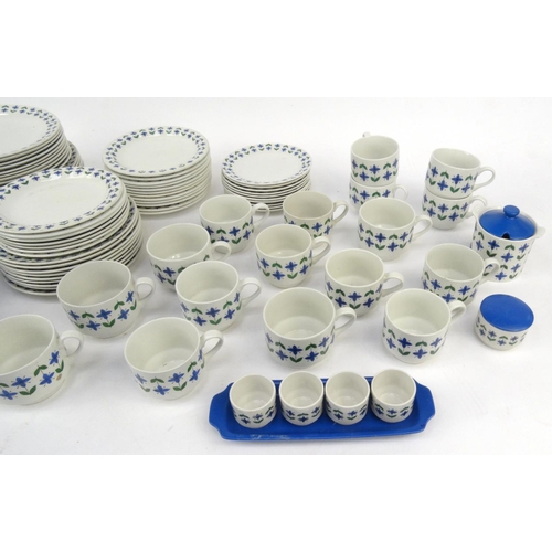 512 - Midwinter Roselle patterned dinner/tea service