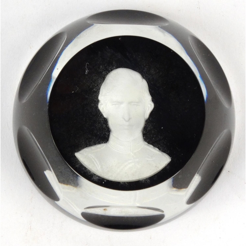 544 - Boxed cameo glass paperweight - The Prince of Wales