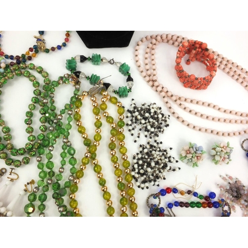 1273 - Large selection of vintage costume jewellery necklaces including polished stones, glass beads, etc