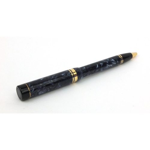 76 - Boxed Parker Duofold Centennial blue marbleised ballpoint pen