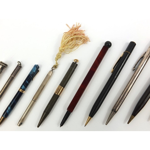 94 - Collection of mostly propelling pencils including marbleised examples, Eversharp, Sheaffer, one with... 