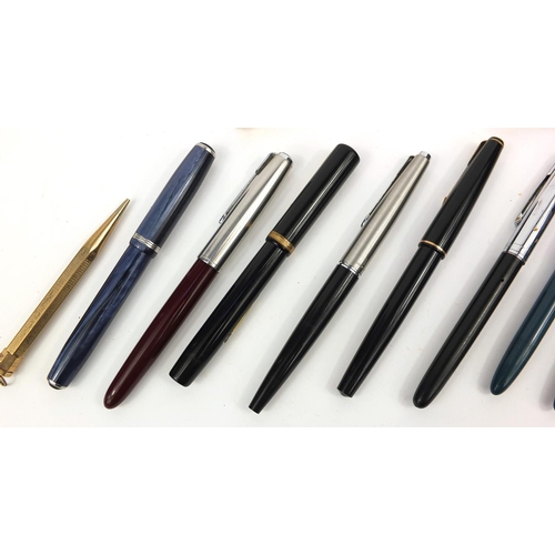 88 - Selection of fountain pens including Parker, boxed Conway Stewart, etc