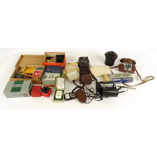 510 - Box of assorted vintage cameras and accessories