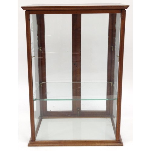 2047 - MacFarlane, Lang & Co's Rich Cakes glass advertising countertop display cabinet with C. Hawkes Ltd M... 