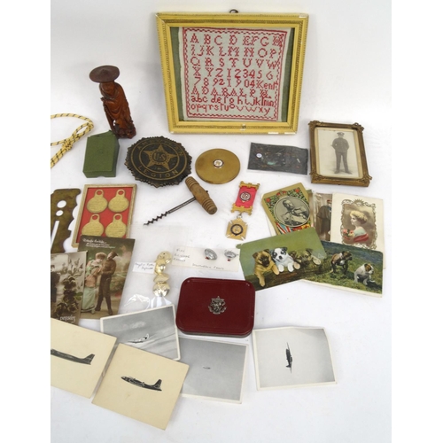 749 - Box of military interest and Masonic ephemera including Masons medal, buttons, button cleaning tool,... 