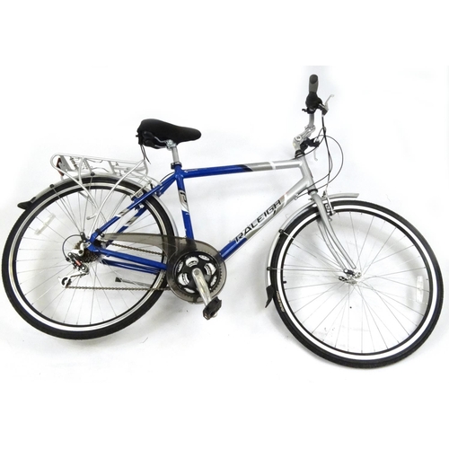 136 - Gentleman's Raleigh Airlite aluminium pushbike