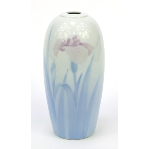 590 - Oriental Japanese Fugawa porcelain vase decorated with a flower, character mark to base, housed in o... 